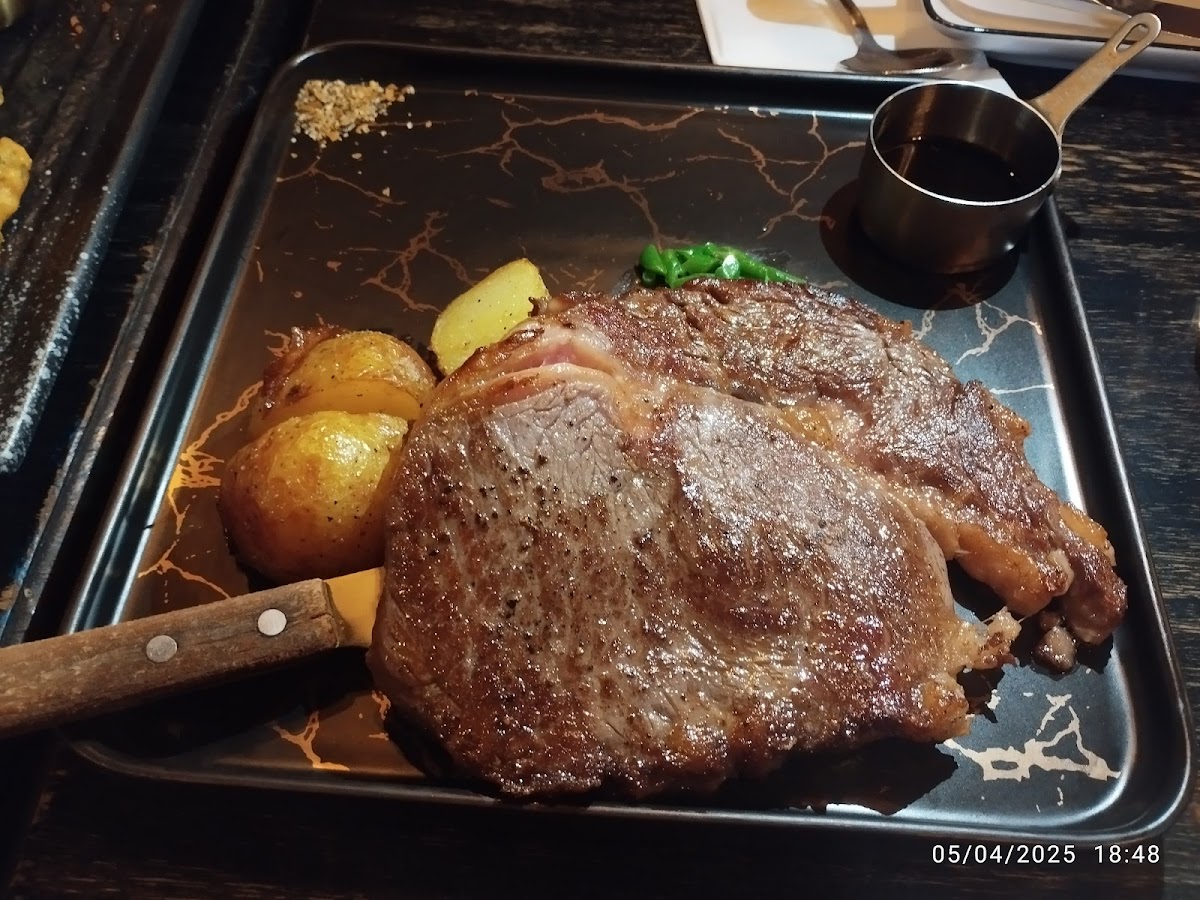 Starry Night Restaurant-4